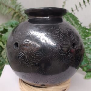 Cántaro liso grabado de flores centro circulo