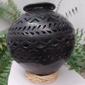 Cántaro grande calado de formas a 3/4