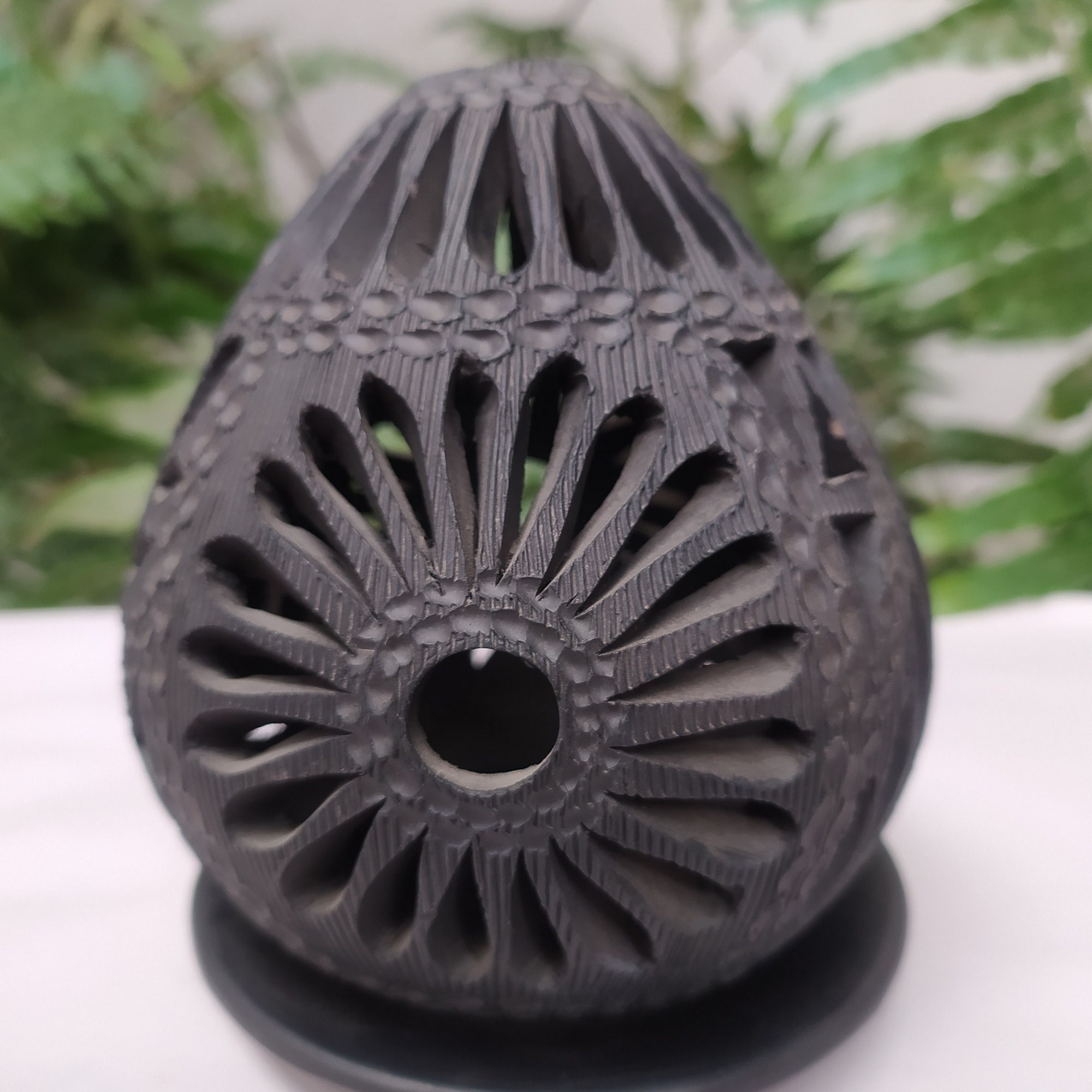 Lámpara de huevo chica calado de flores