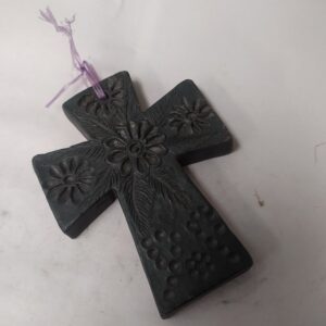 Cruz cuadrada para pared